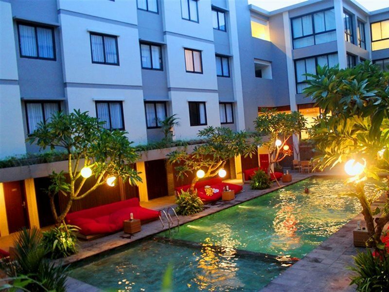Savvoya Hotel Seminyak Exterior photo